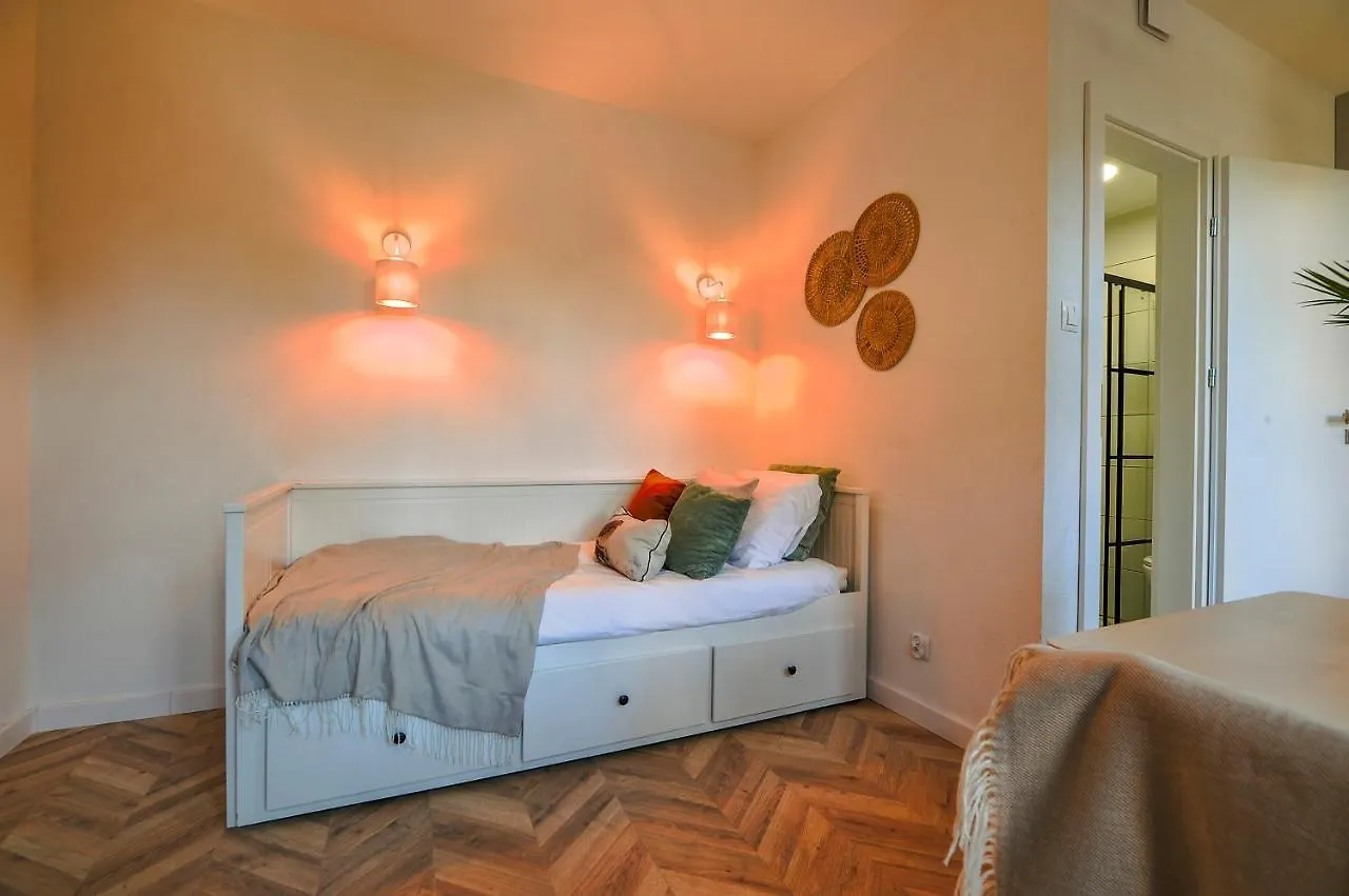Apartment Citystay Apartamenty W Starym Sklepie Papierniczym 